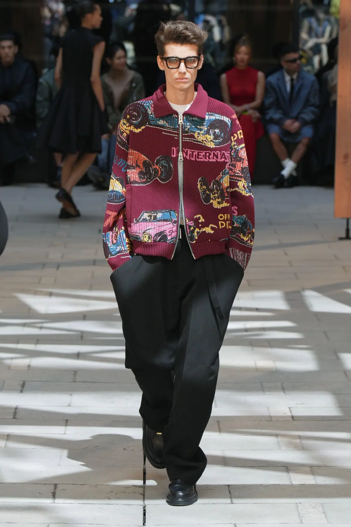 Chitose Abe associe esprit rebelle et cool classique pour la collection Sacai Printemps 2025