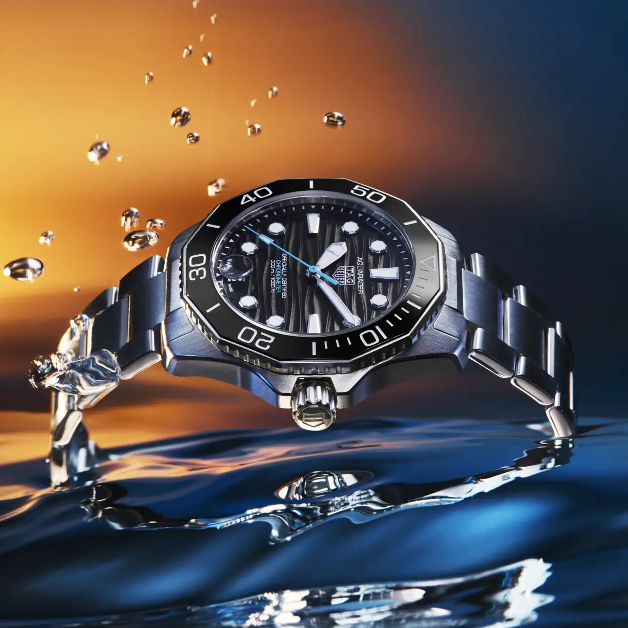 TAG Heuer Aquaracer Professional 300 Date & GMT, conçue pour les explorateurs des fonds marins