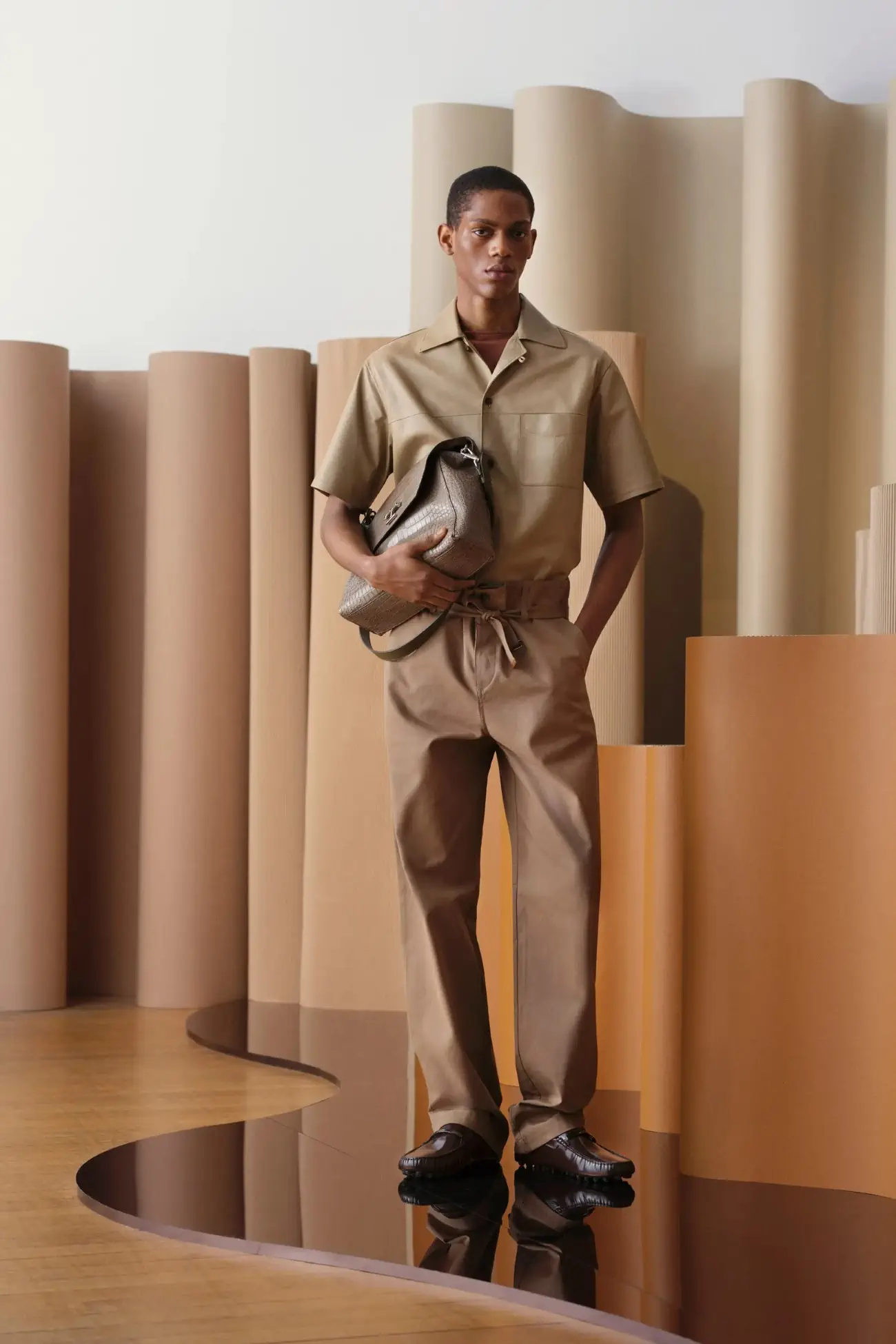 Collection TOD'S Printemps 2025, une célébration de l'artisanat sous un jour moderne