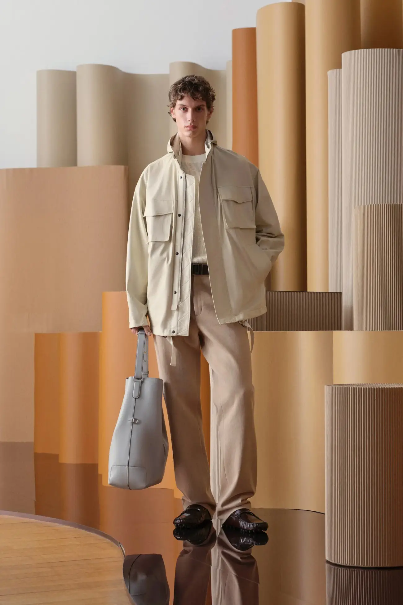 Collection TOD'S Printemps 2025, une célébration de l'artisanat sous un jour moderne