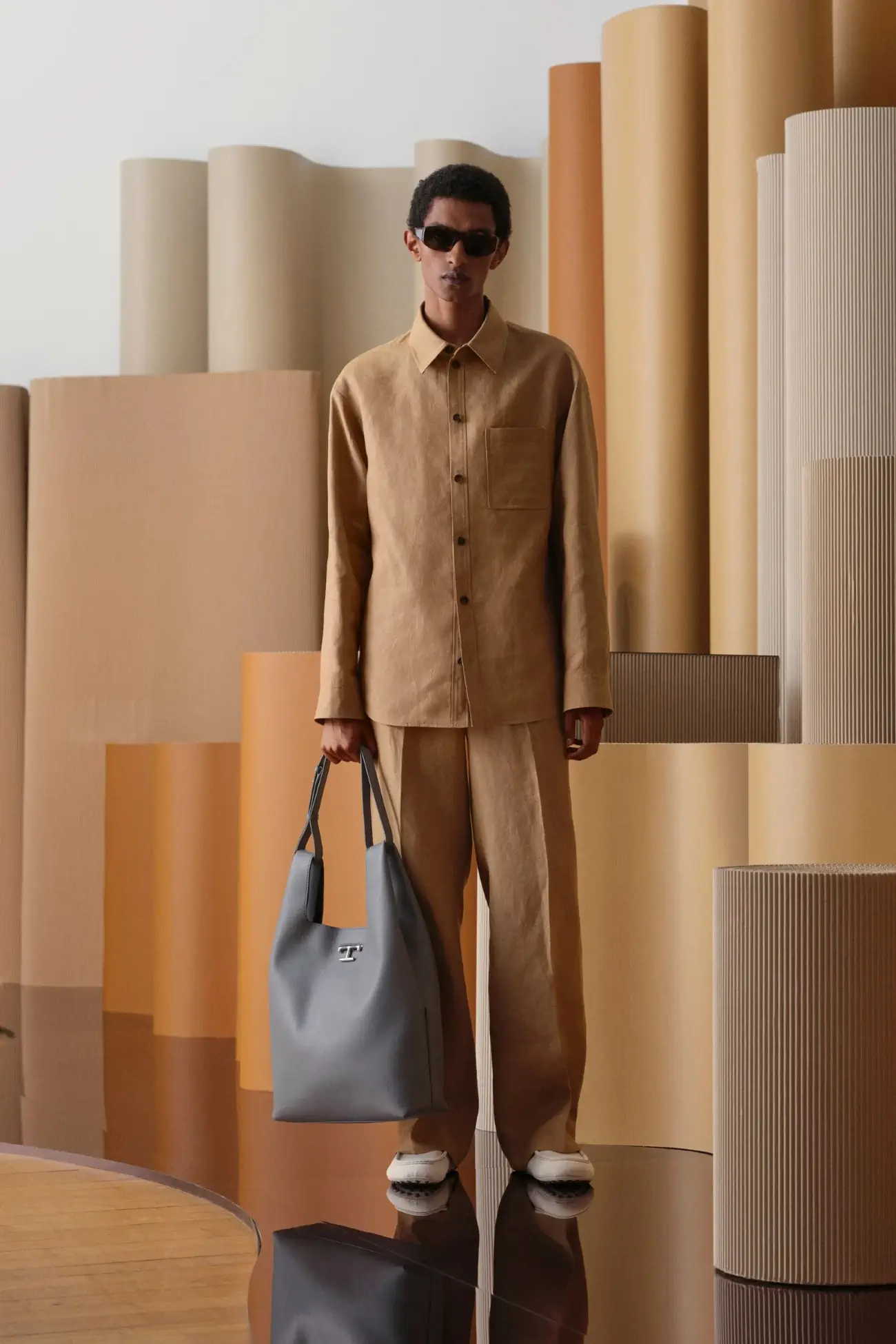 Collection TOD'S Printemps 2025, une célébration de l'artisanat sous un jour moderne
