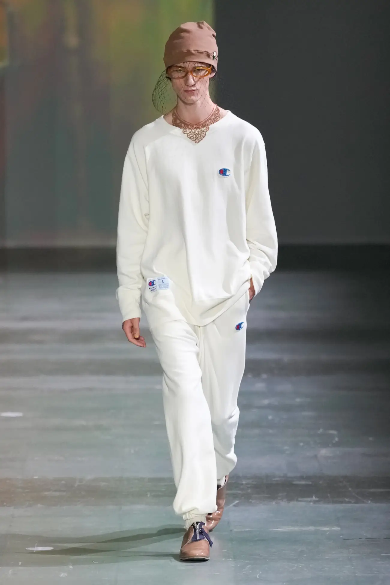 UNDERCOVER de Jun Takahashi s'envole avec une collection Printemps 2025 sans frontières