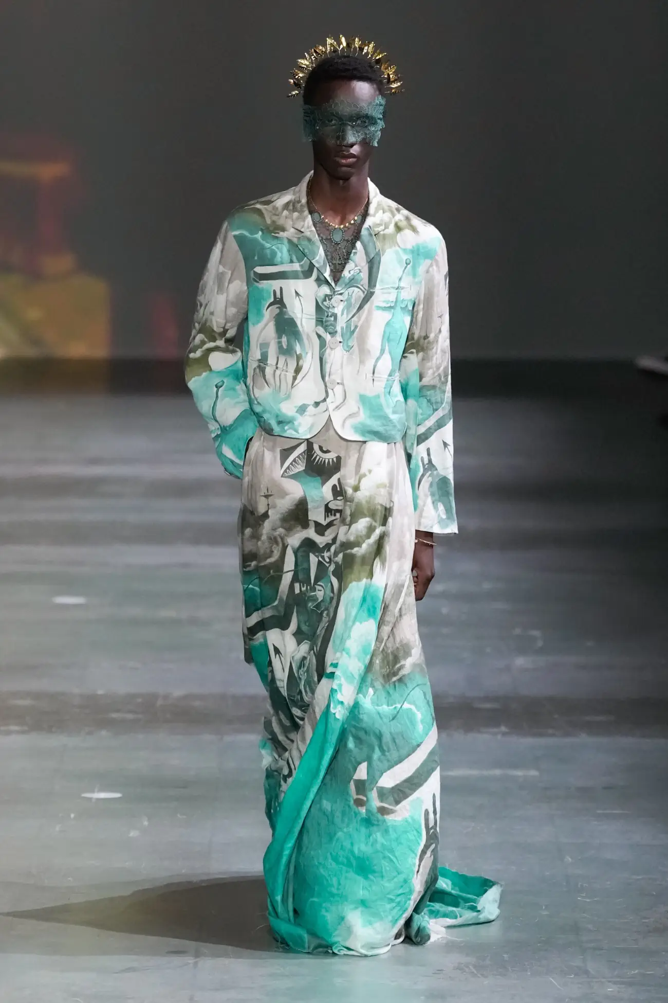 UNDERCOVER de Jun Takahashi s'envole avec une collection Printemps 2025 sans frontières