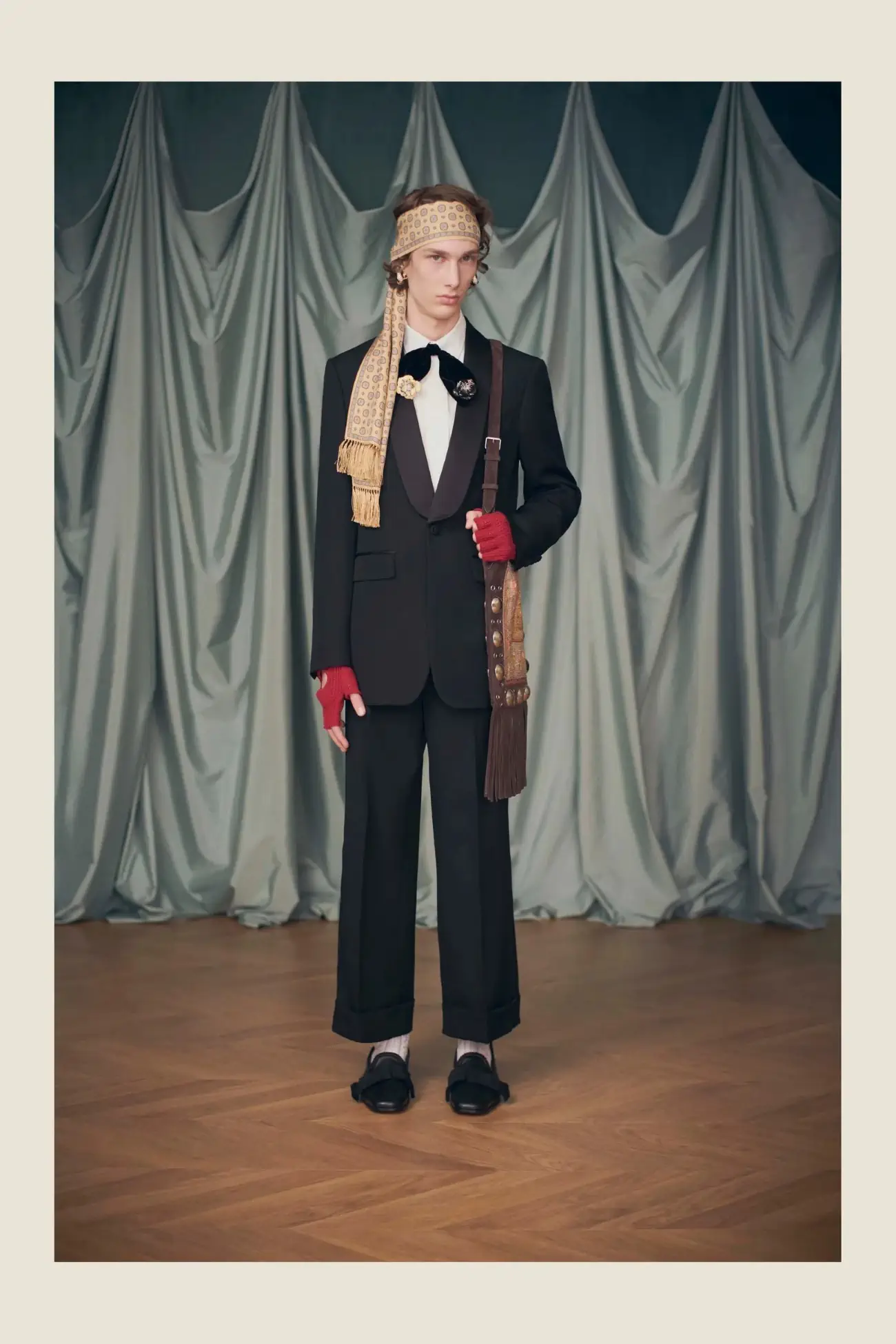 “Avant les Débuts” de Valentino, l'éblouissante collection Croisière 2025 d'Alessandro Michele