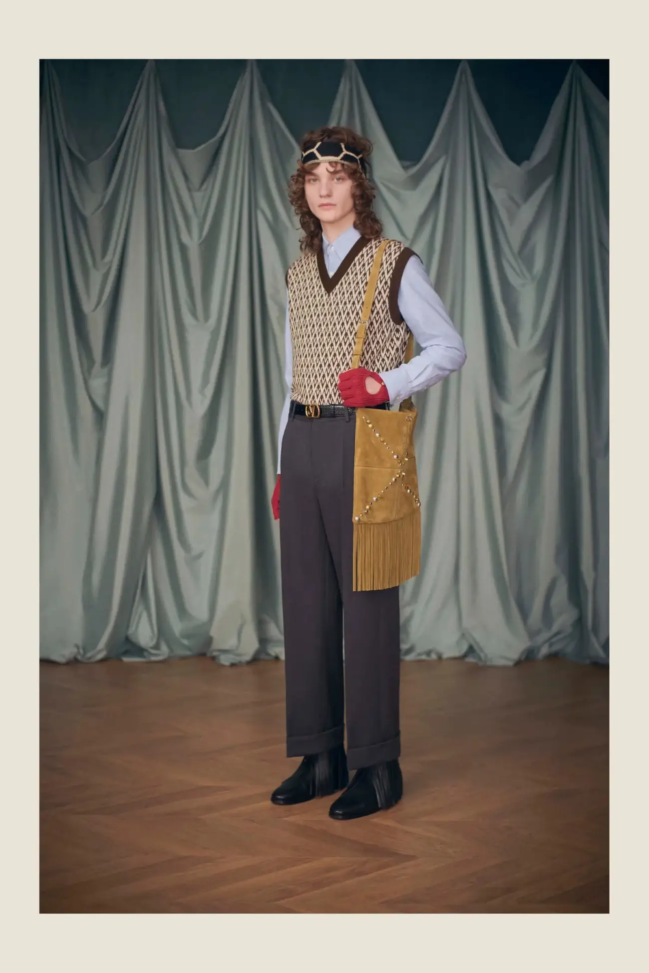 “Avant les Débuts” de Valentino, l'éblouissante collection Croisière 2025 d'Alessandro Michele