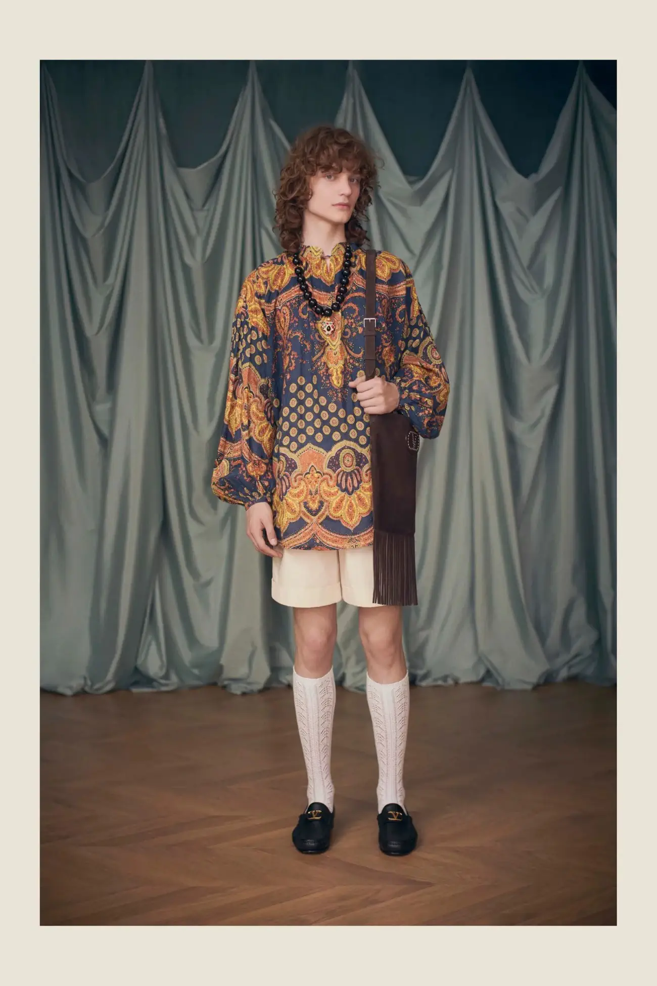 “Avant les Débuts” de Valentino, l'éblouissante collection Croisière 2025 d'Alessandro Michele