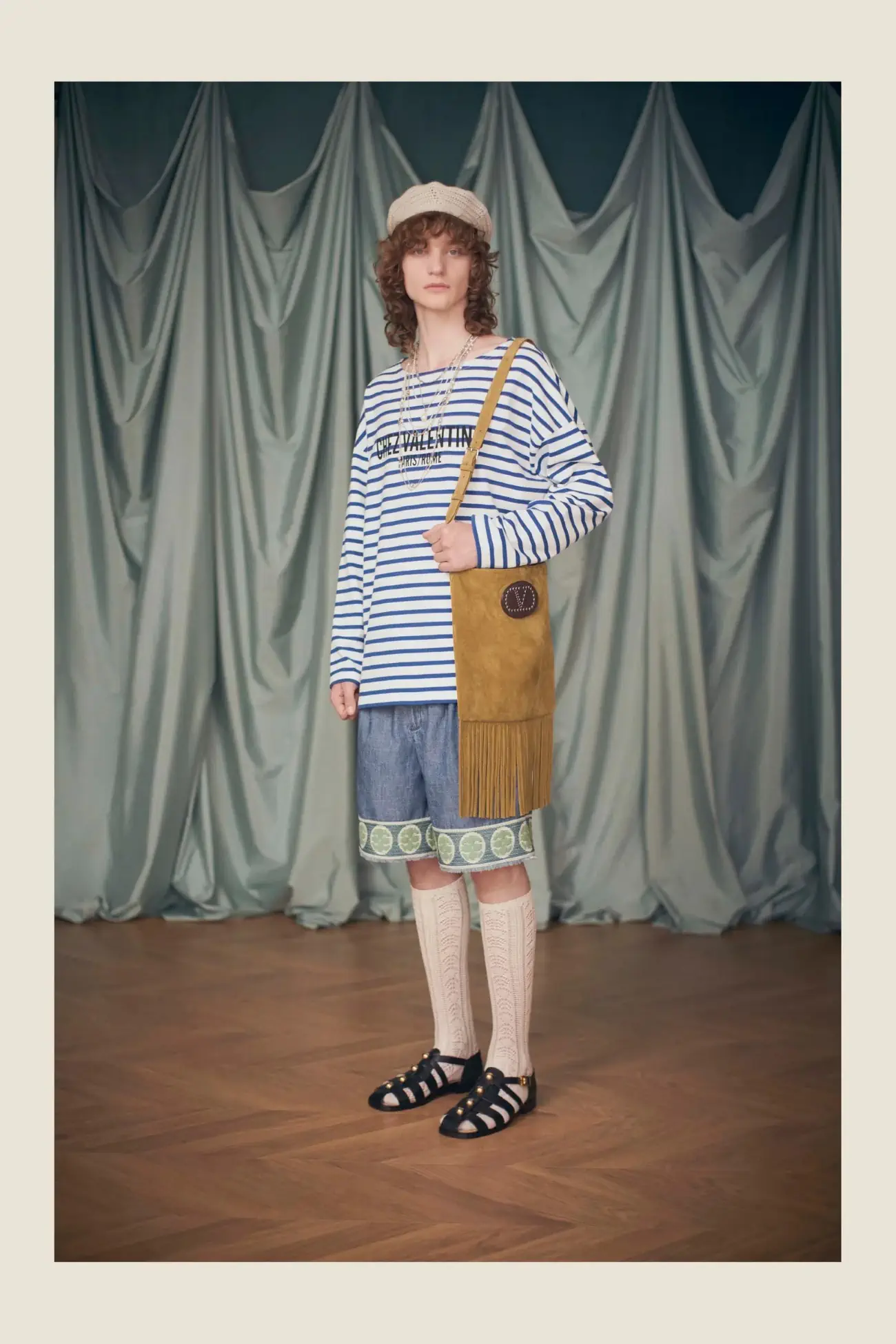 “Avant les Débuts” de Valentino, l'éblouissante collection Croisière 2025 d'Alessandro Michele