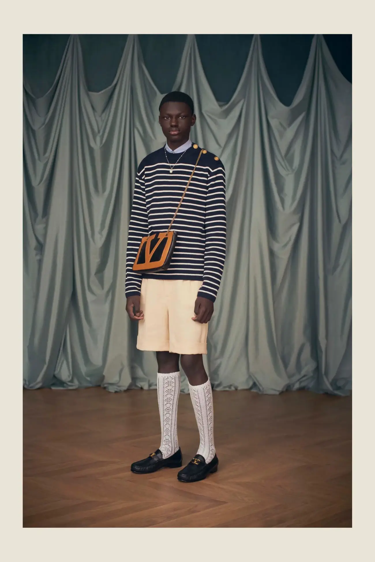 “Avant les Débuts” de Valentino, l'éblouissante collection Croisière 2025 d'Alessandro Michele