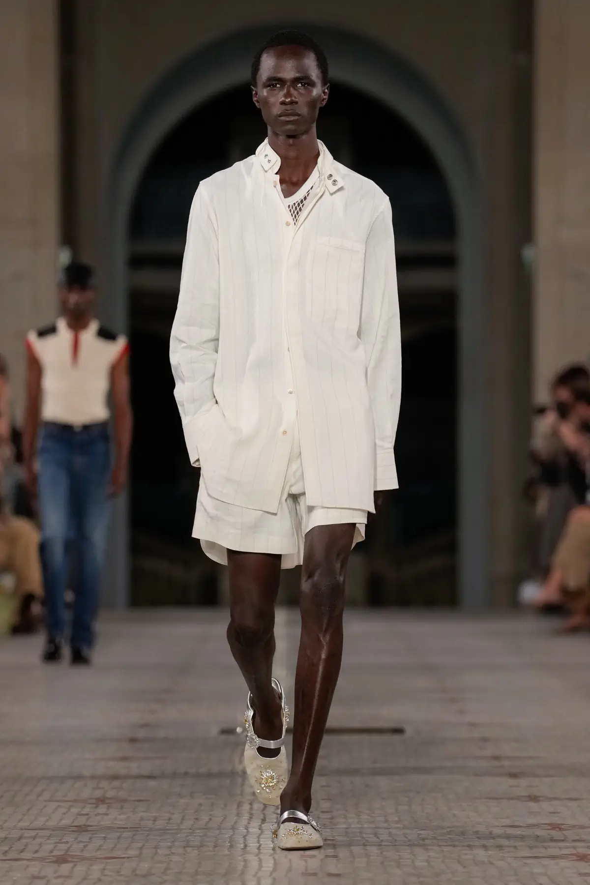 WALES BONNER met le cap sur le printemps 2025 avec une oasis tropicale inspirée par Althea McNish