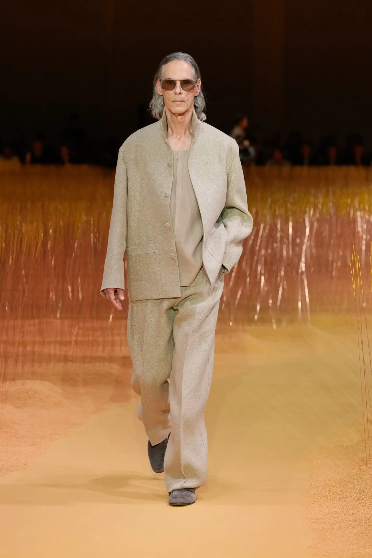 ZEGNA dévoile une collection Printemps 2025 pleine de légèreté, avec le lin au premier plan
