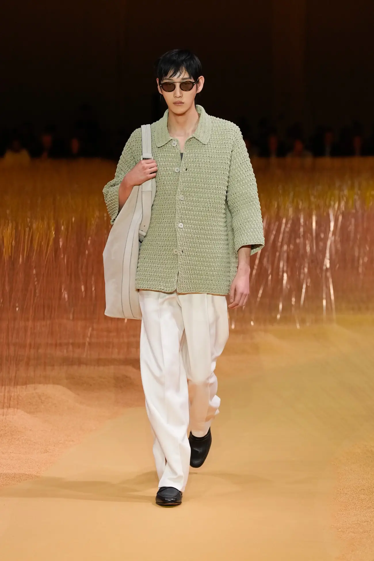 ZEGNA dévoile une collection Printemps 2025 pleine de légèreté, avec le lin au premier plan