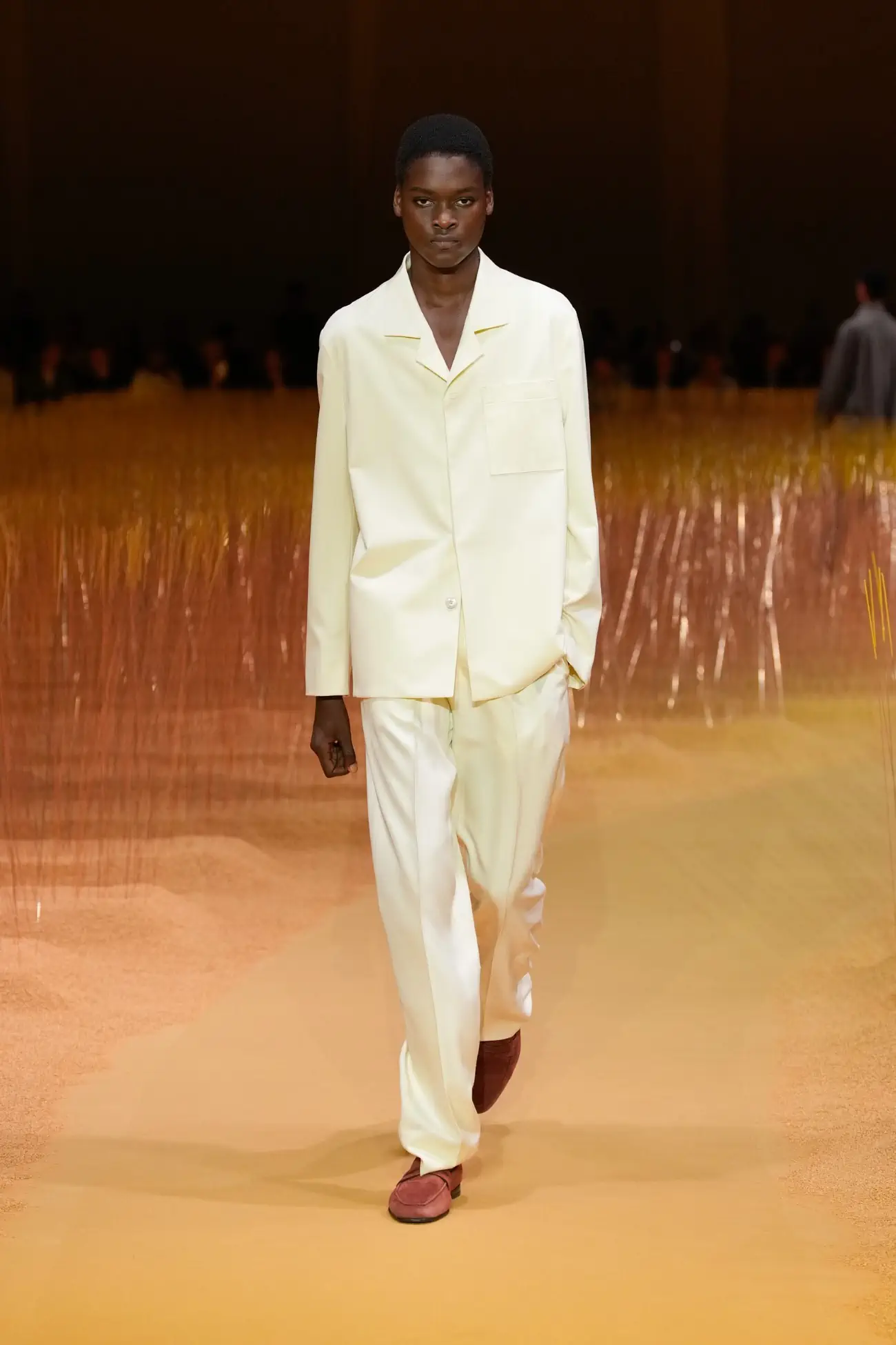 ZEGNA dévoile une collection Printemps 2025 pleine de légèreté, avec le lin au premier plan