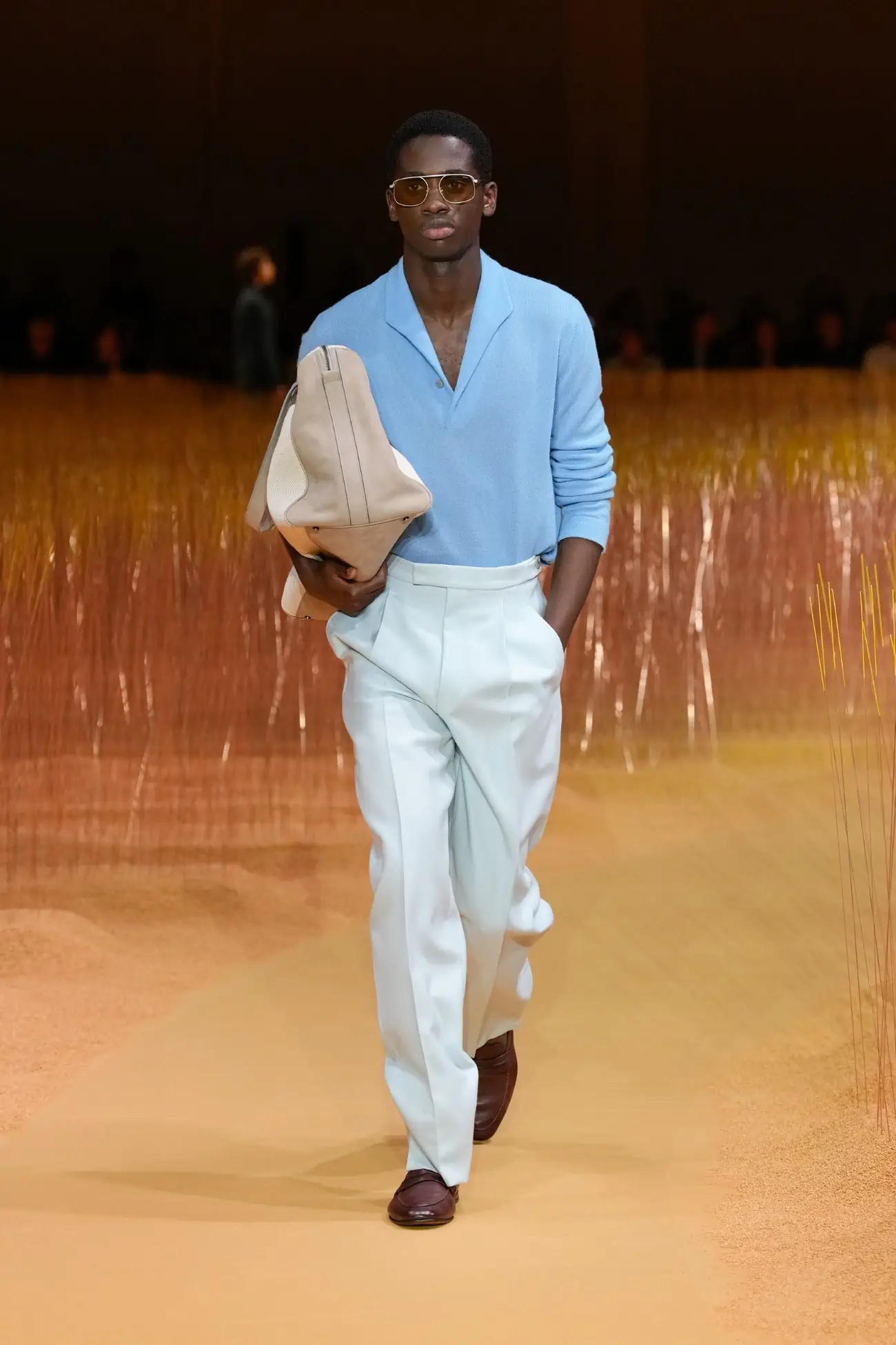ZEGNA dévoile une collection Printemps 2025 pleine de légèreté, avec le lin au premier plan