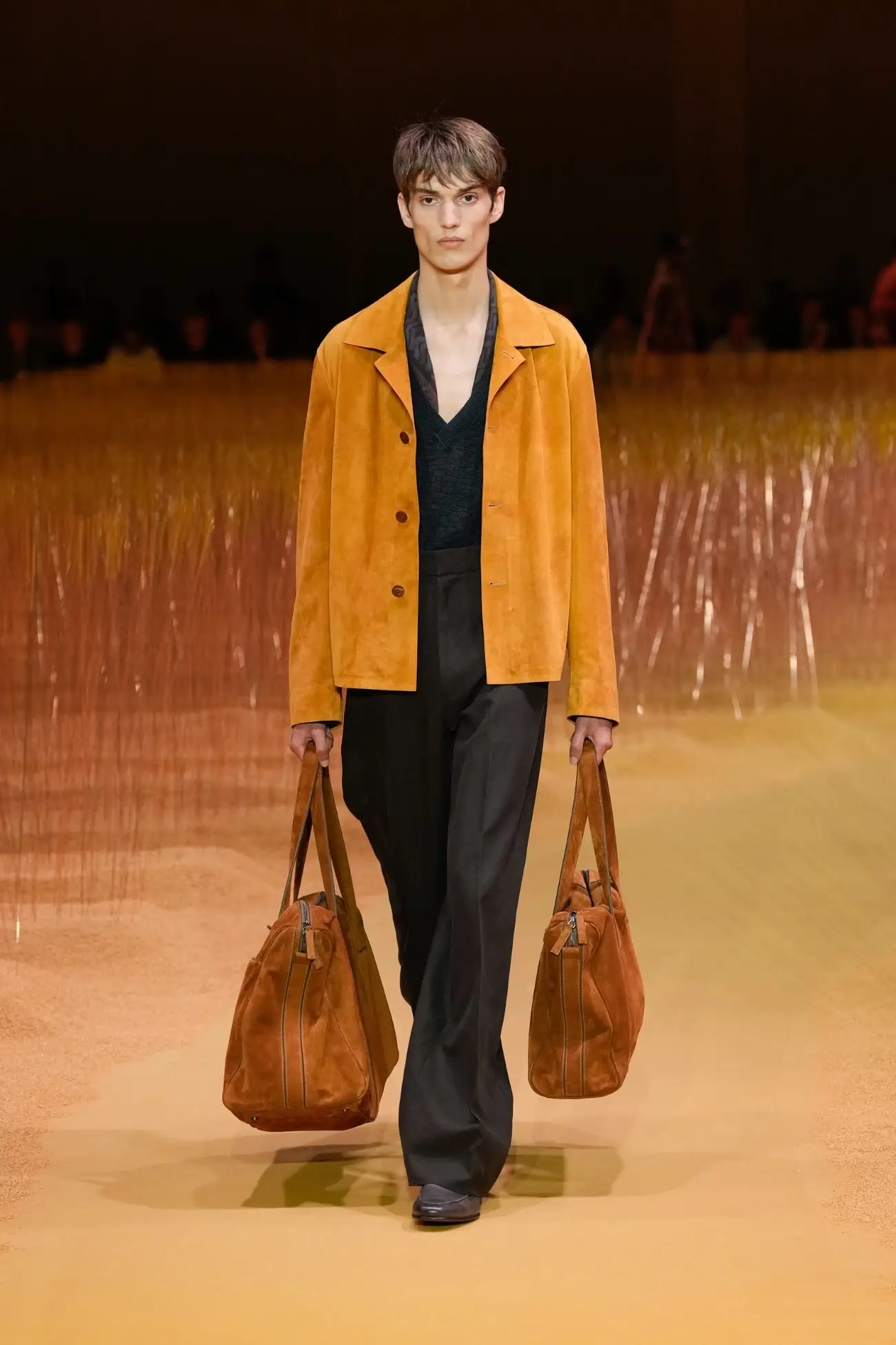ZEGNA dévoile une collection Printemps 2025 pleine de légèreté, avec le lin au premier plan