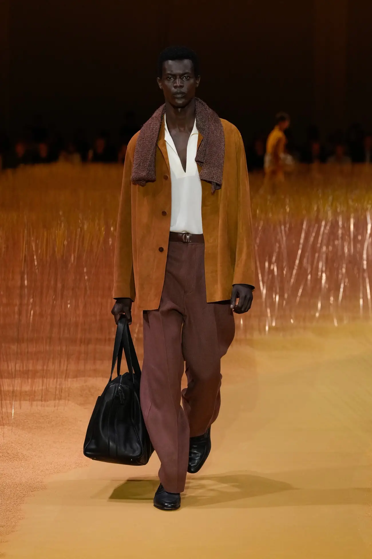 ZEGNA dévoile une collection Printemps 2025 pleine de légèreté, avec le lin au premier plan