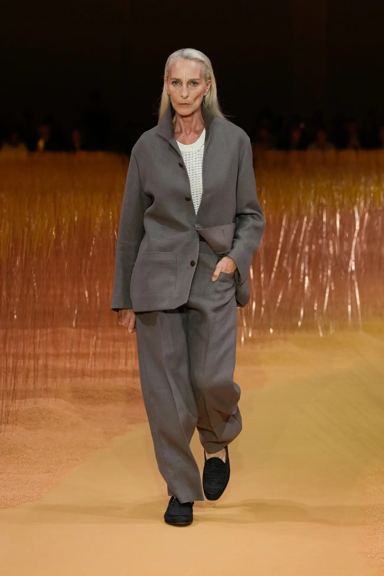 ZEGNA dévoile une collection Printemps 2025 pleine de légèreté, avec le lin au premier plan