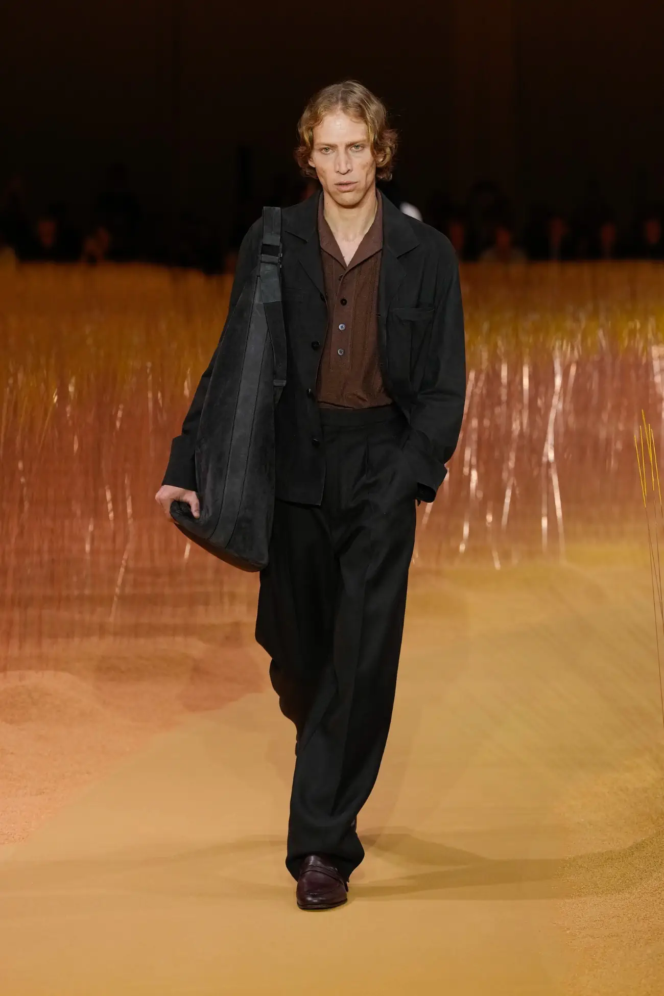 ZEGNA dévoile une collection Printemps 2025 pleine de légèreté, avec le lin au premier plan