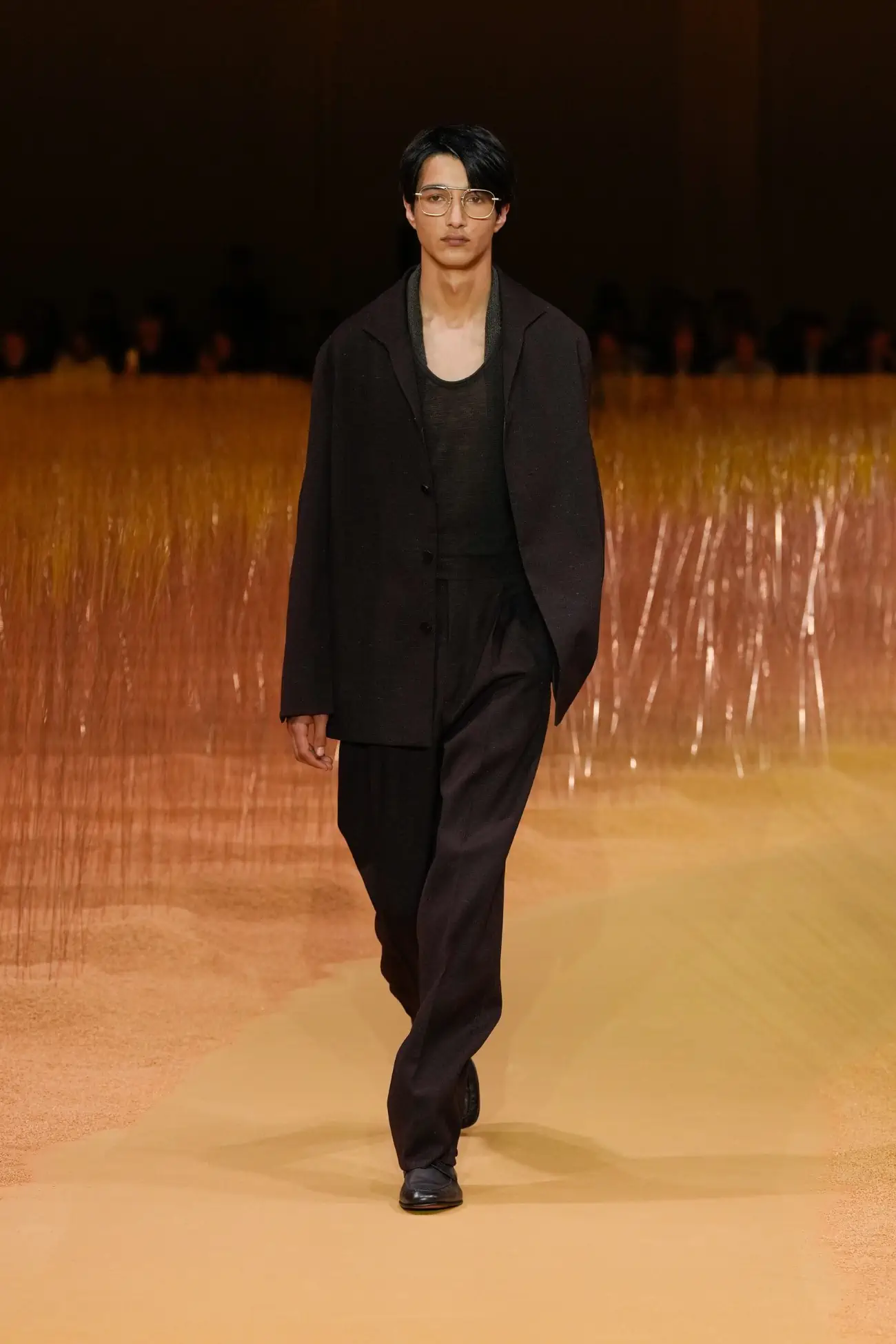 ZEGNA dévoile une collection Printemps 2025 pleine de légèreté, avec le lin au premier plan