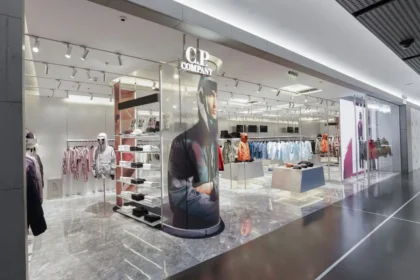 C.P. Company s'implante à Shanghai avec son premier magasin phare