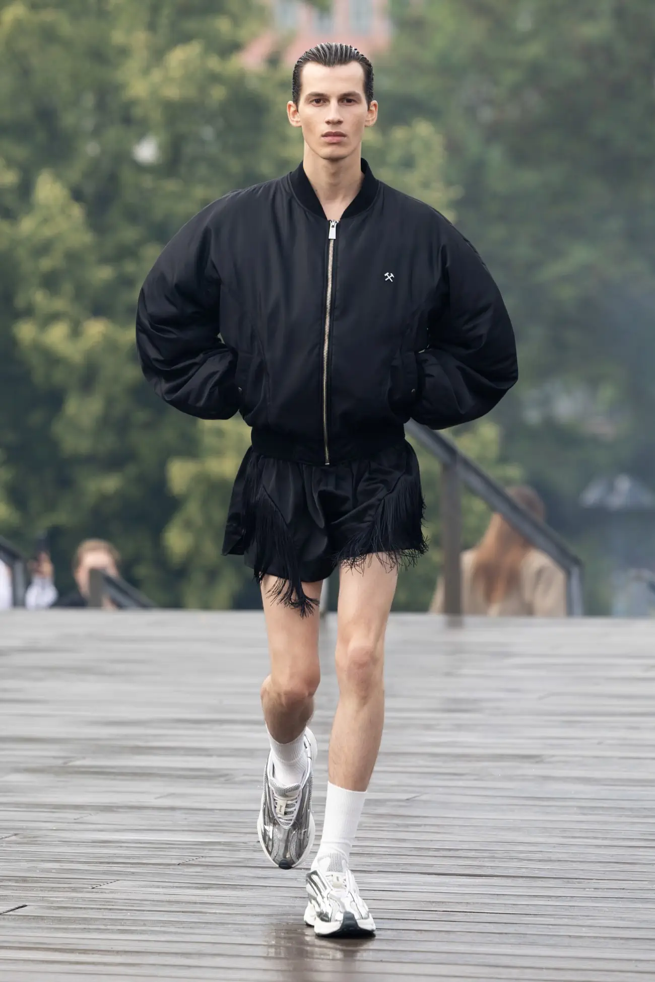 La puissante collection Printemps 2025 de GmbH revient à la maison, à Berlin