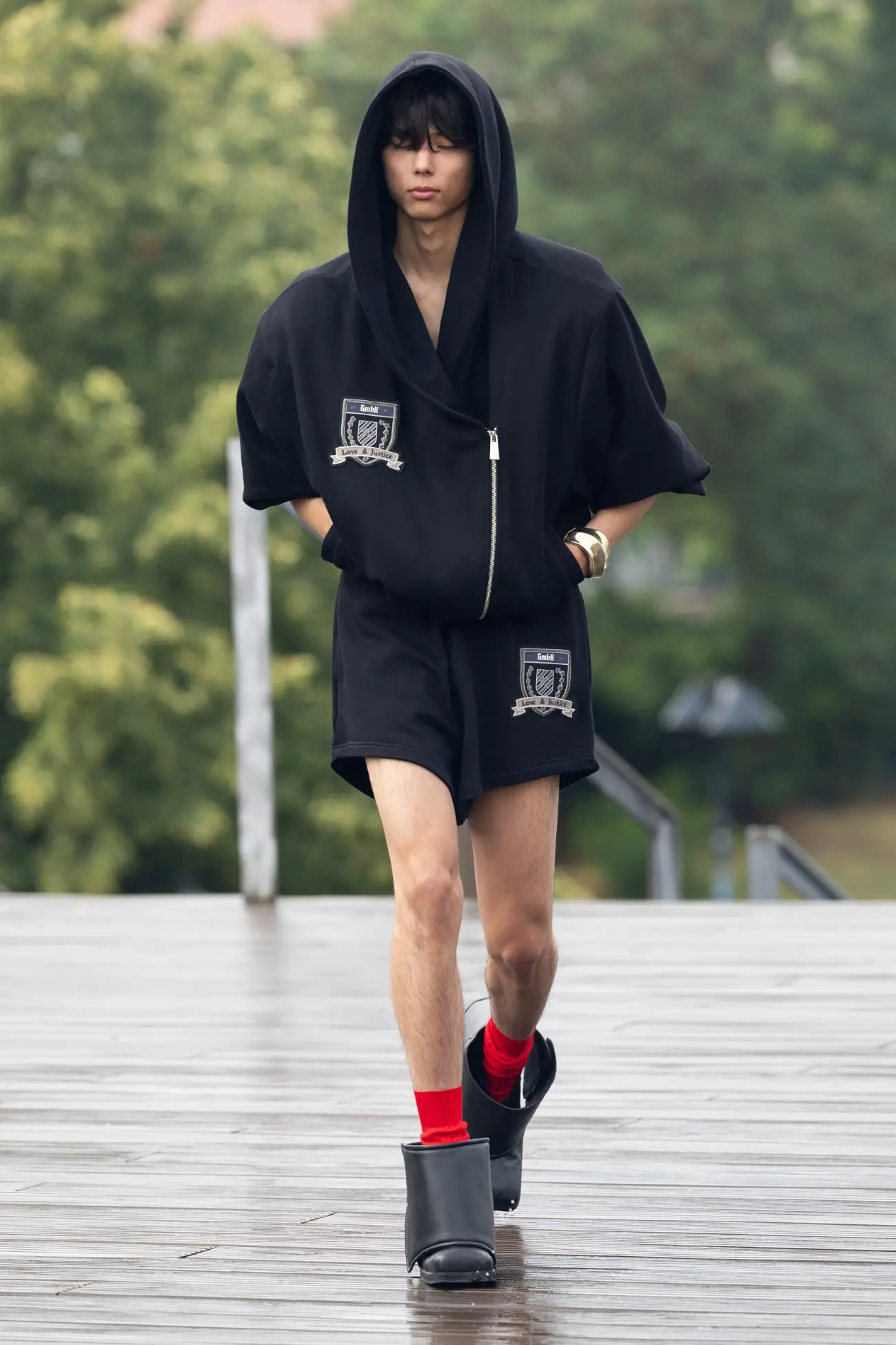 La puissante collection Printemps 2025 de GmbH revient à la maison, à Berlin