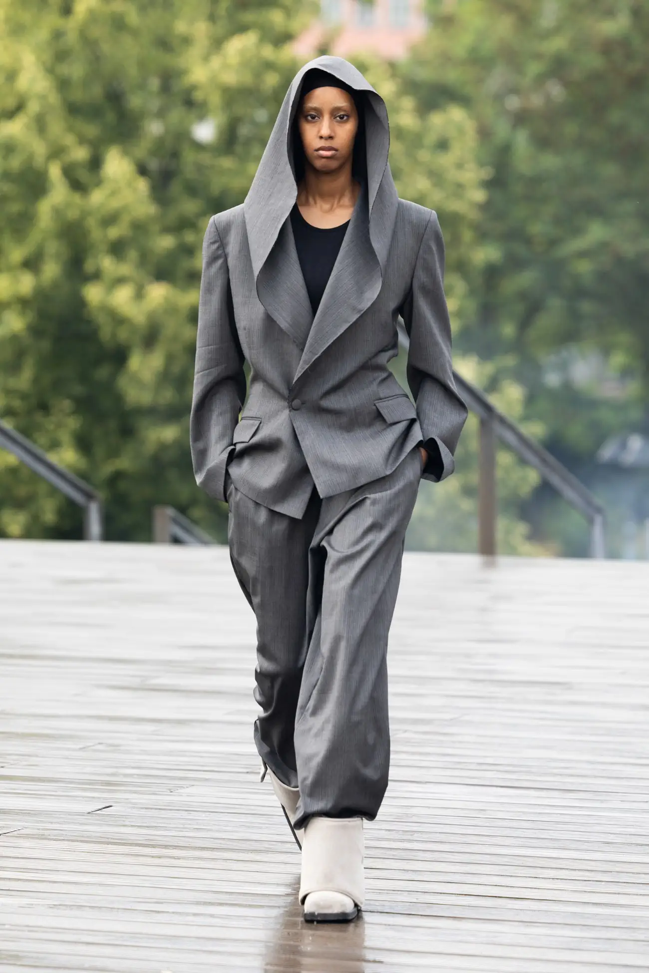 La puissante collection Printemps 2025 de GmbH revient à la maison, à Berlin