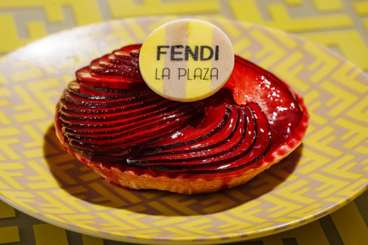 Fendi transforme le Puente Romano Beach Resort en un luxueux terrain de jeu estival