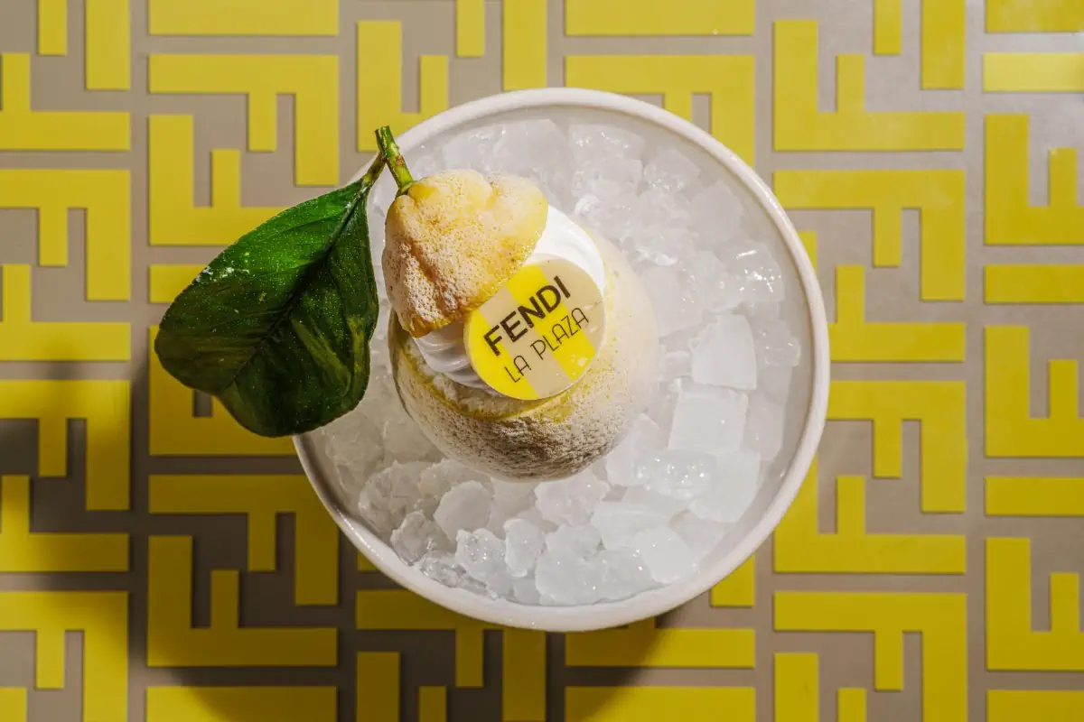 Fendi transforme le Puente Romano Beach Resort en un luxueux terrain de jeu estival