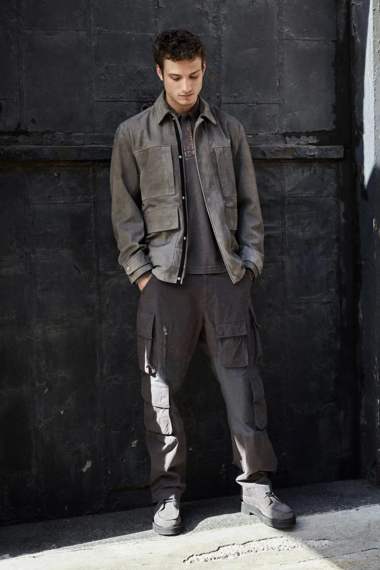 Rag & Bone Printemps 2025, le cool sans effort rencontre la sophistication urbaine
