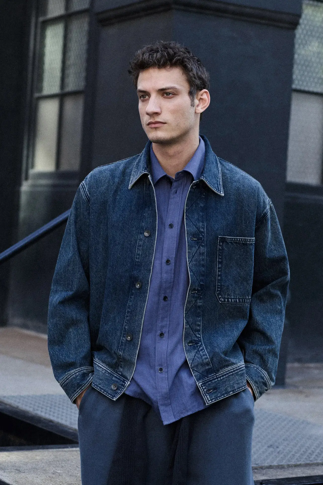 Rag & Bone Printemps 2025, le cool sans effort rencontre la sophistication urbaine