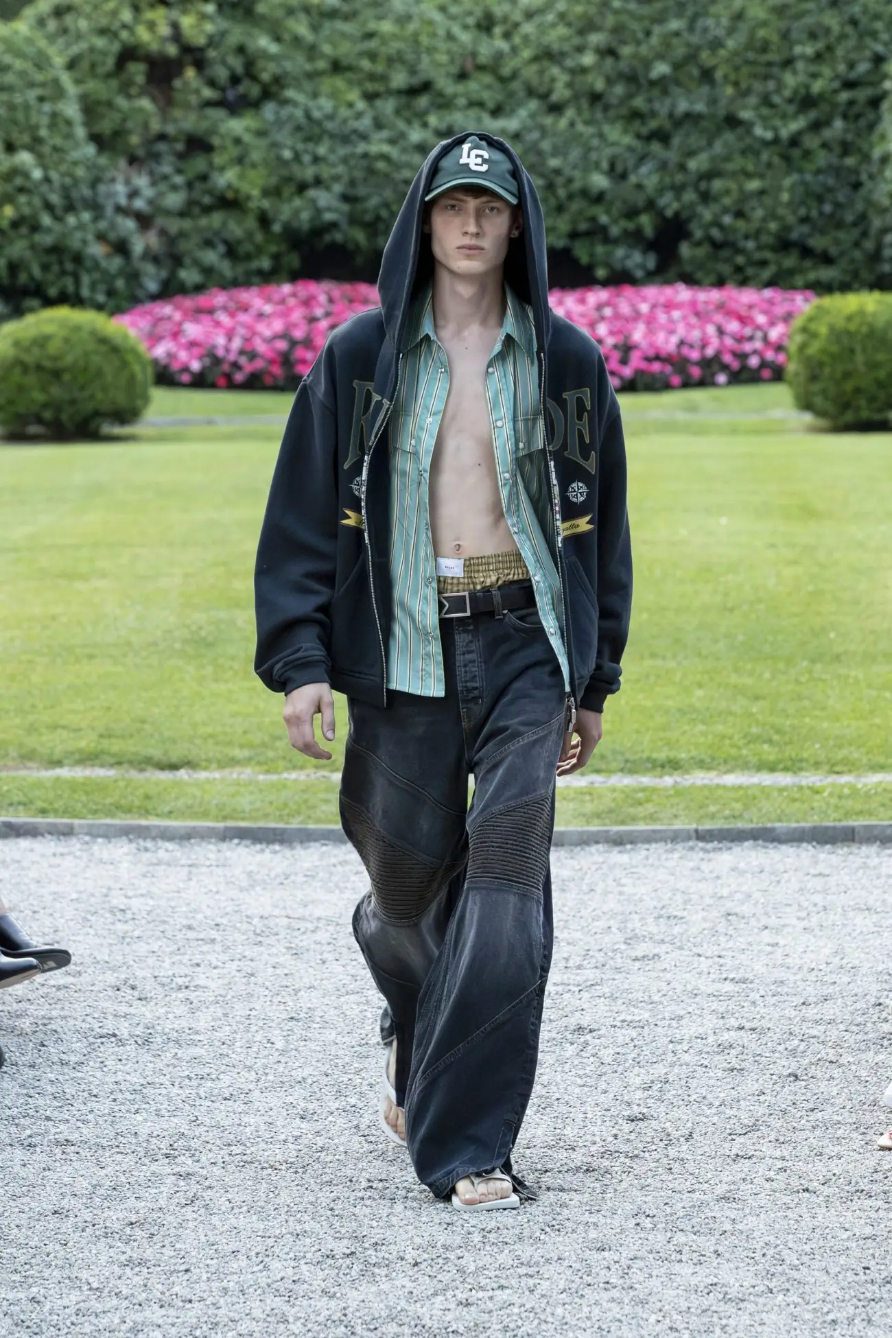 RHUDE réinvente l'Americana sur le lac de Côme