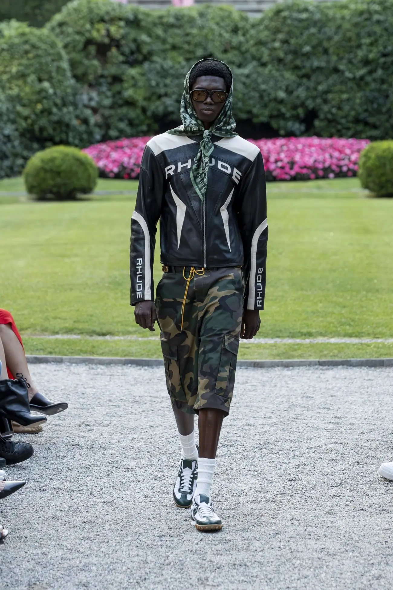 RHUDE réinvente l'Americana sur le lac de Côme