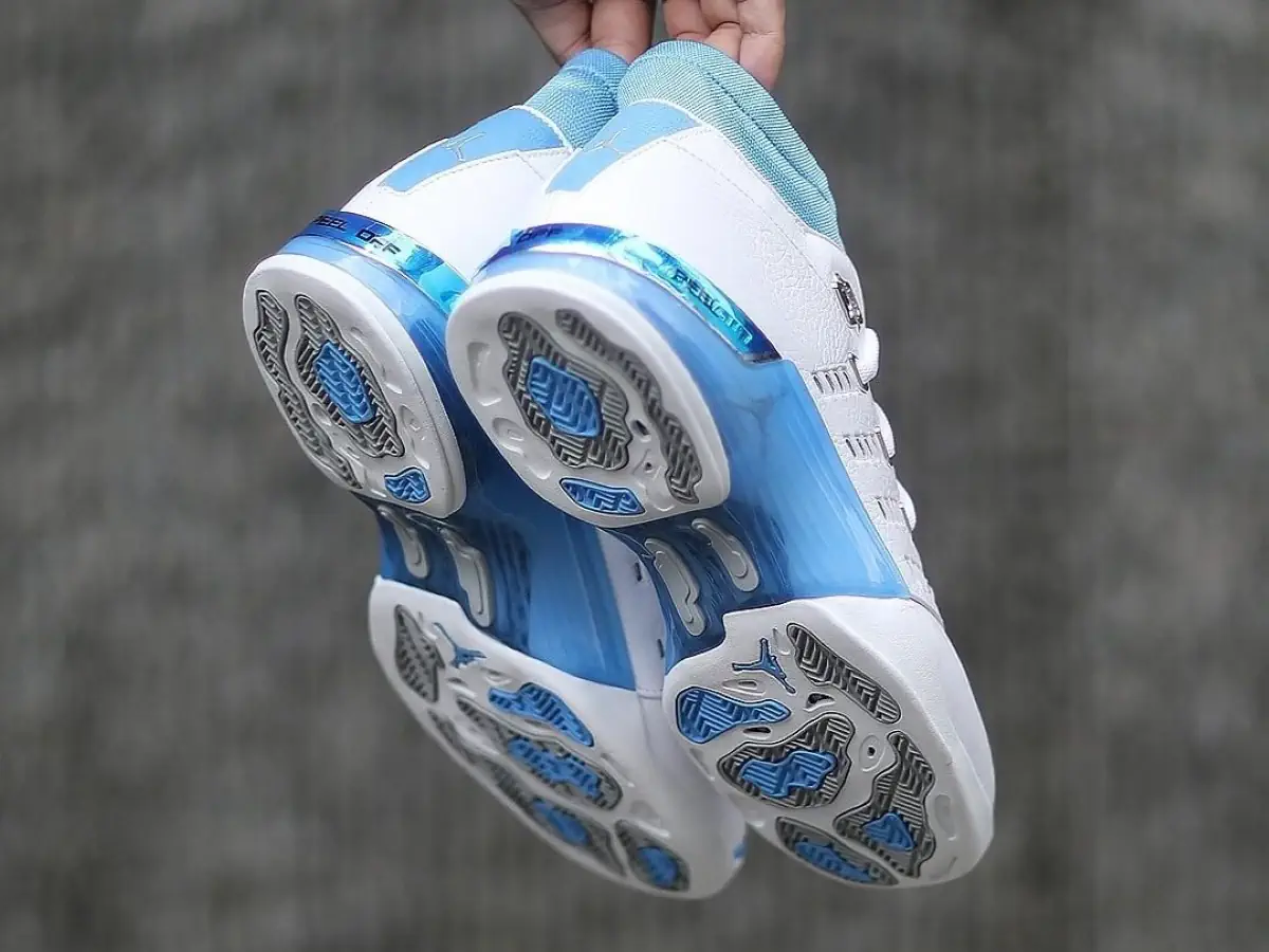 La Air Jordan 17 Low « University Blue » revient ce mois-ci