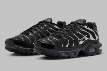 La Nike Air Max Plus fait peau neuve avec le coloris « Black/Chrome »