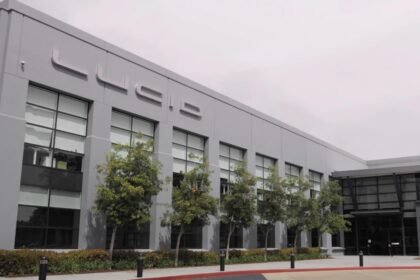 Lucid obtient 1,5 milliard de dollars pour financer la production de SUV