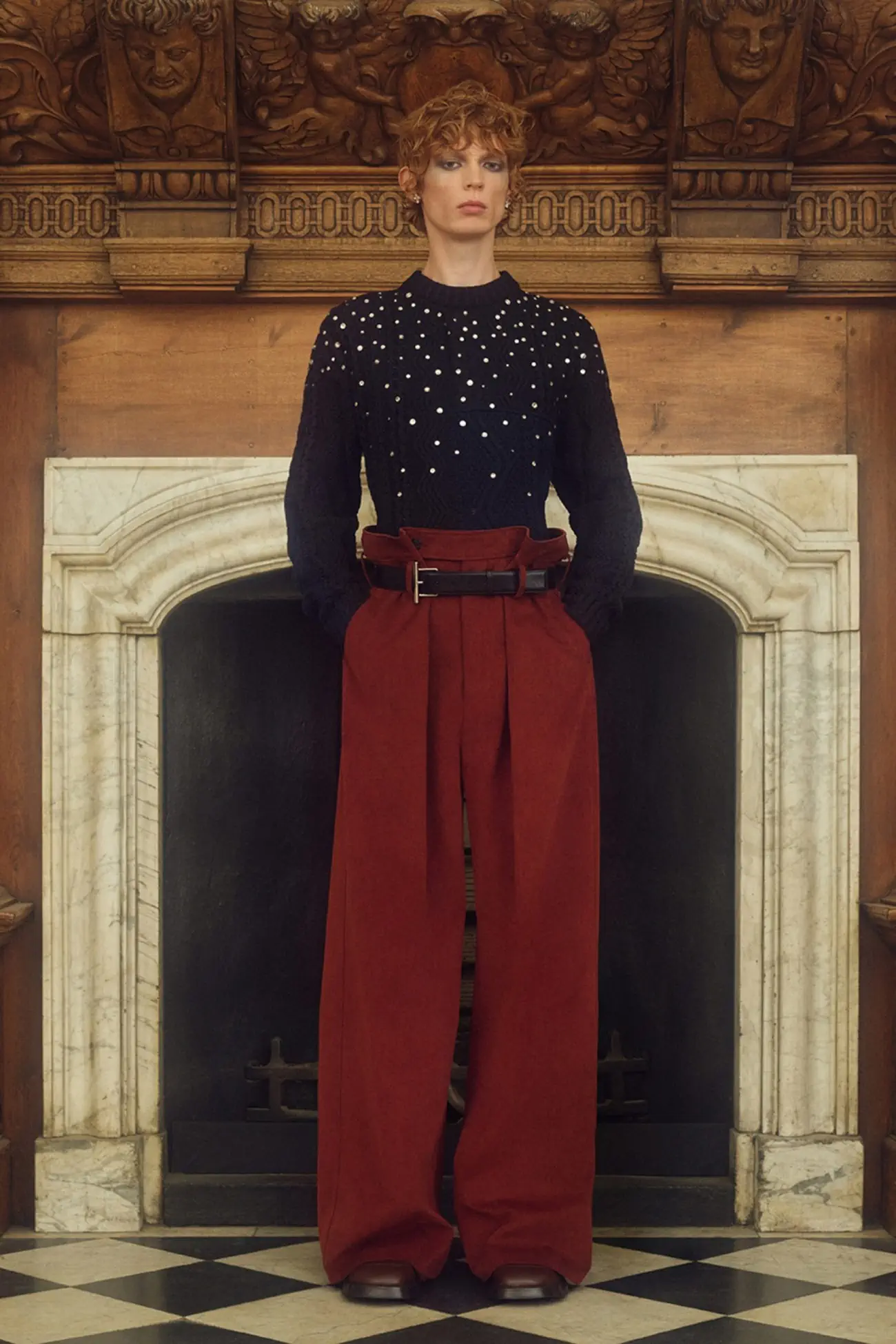 Collection McQueen croisière 2025, une nouvelle ère de punk aristocratique