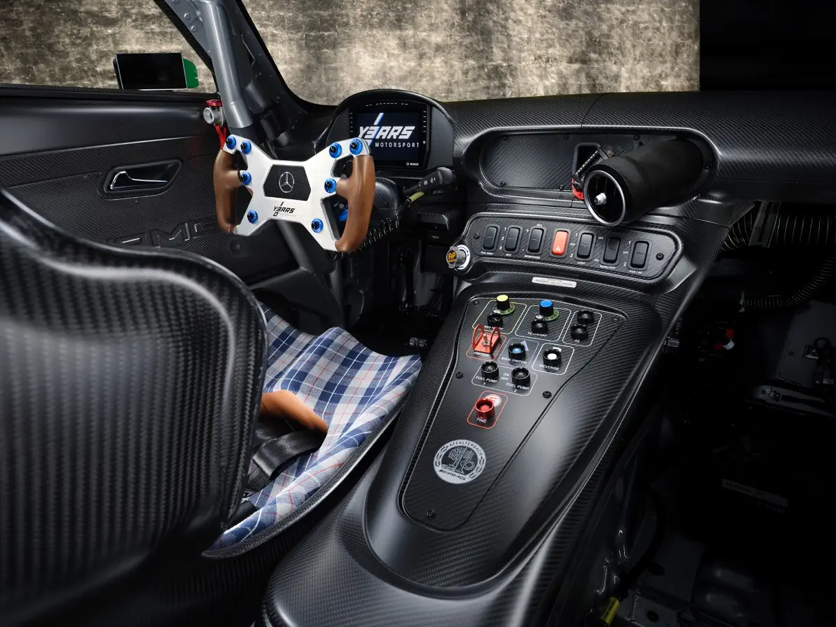La Mercedes-AMG GT3 Edition 130Y Motorsport, une édition très limitée, tire sa révérence avec style