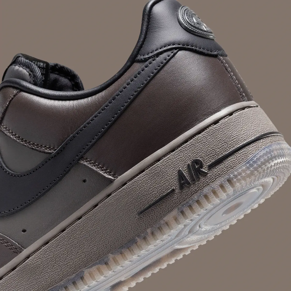 Le monde souterrain parisien a inspiré la prochaine Nike Air Force 1 Low “Paris”