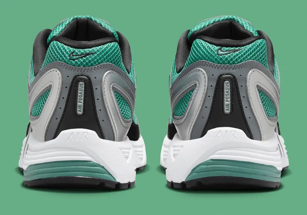 Nike Air Pegasus 2k5 « Bicoastal » : un coloris côtier pour une chaussure de course classique