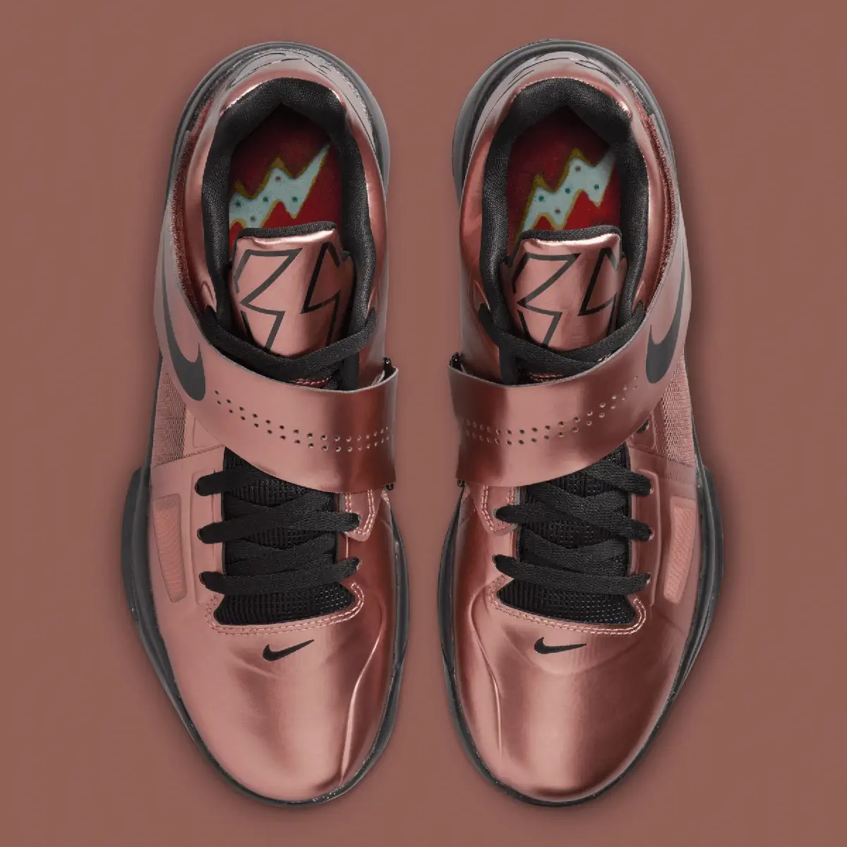 La Nike KD 4 Christmas Retro prévue pour les fêtes de fin d'année