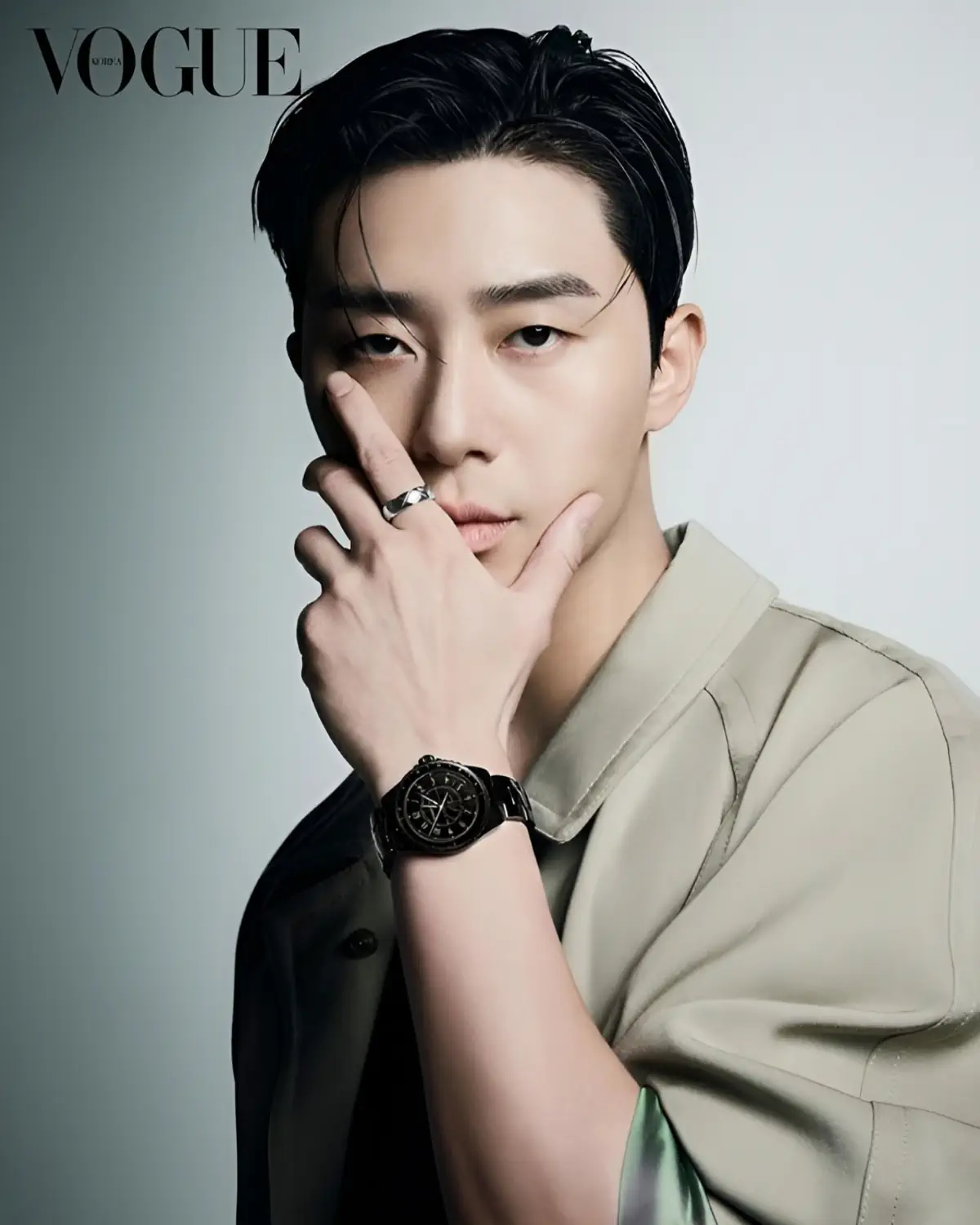 La superstar sud-coréenne Park Seo-Joon en couverture du numéro digital de septembre de Vogue Korea