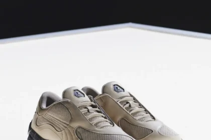 Skepta brise les codes avec la PUMA Skope Forever « Granola », plus légère que l'air