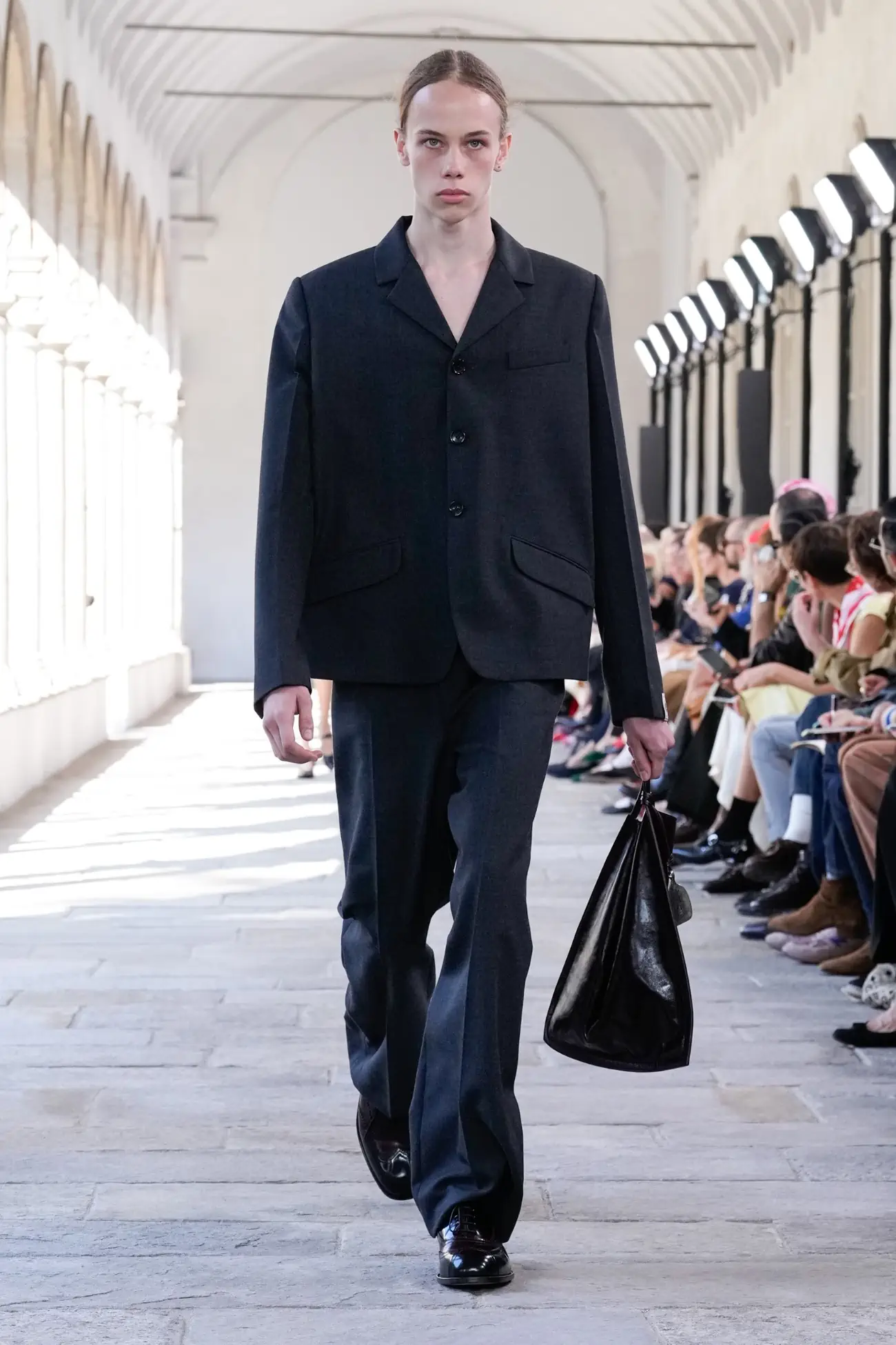 Collection Bally Printemps 2025 : une étude de précision et de fantaisie