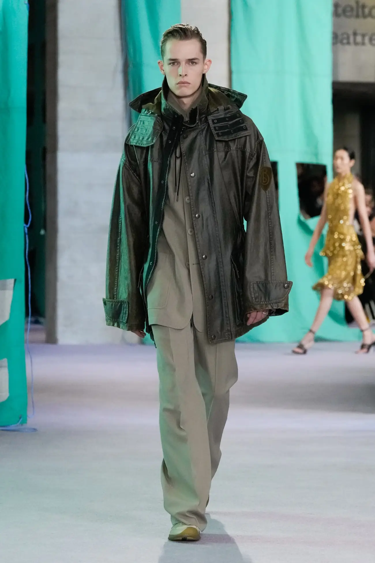Burberry Printemps 2025 : un retour au pragmatisme avec une pointe d'optimisme