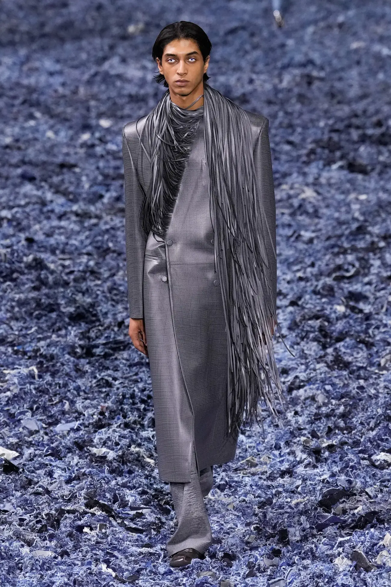 Diesel Printemps 2025 : une symphonie circulaire de denim usé