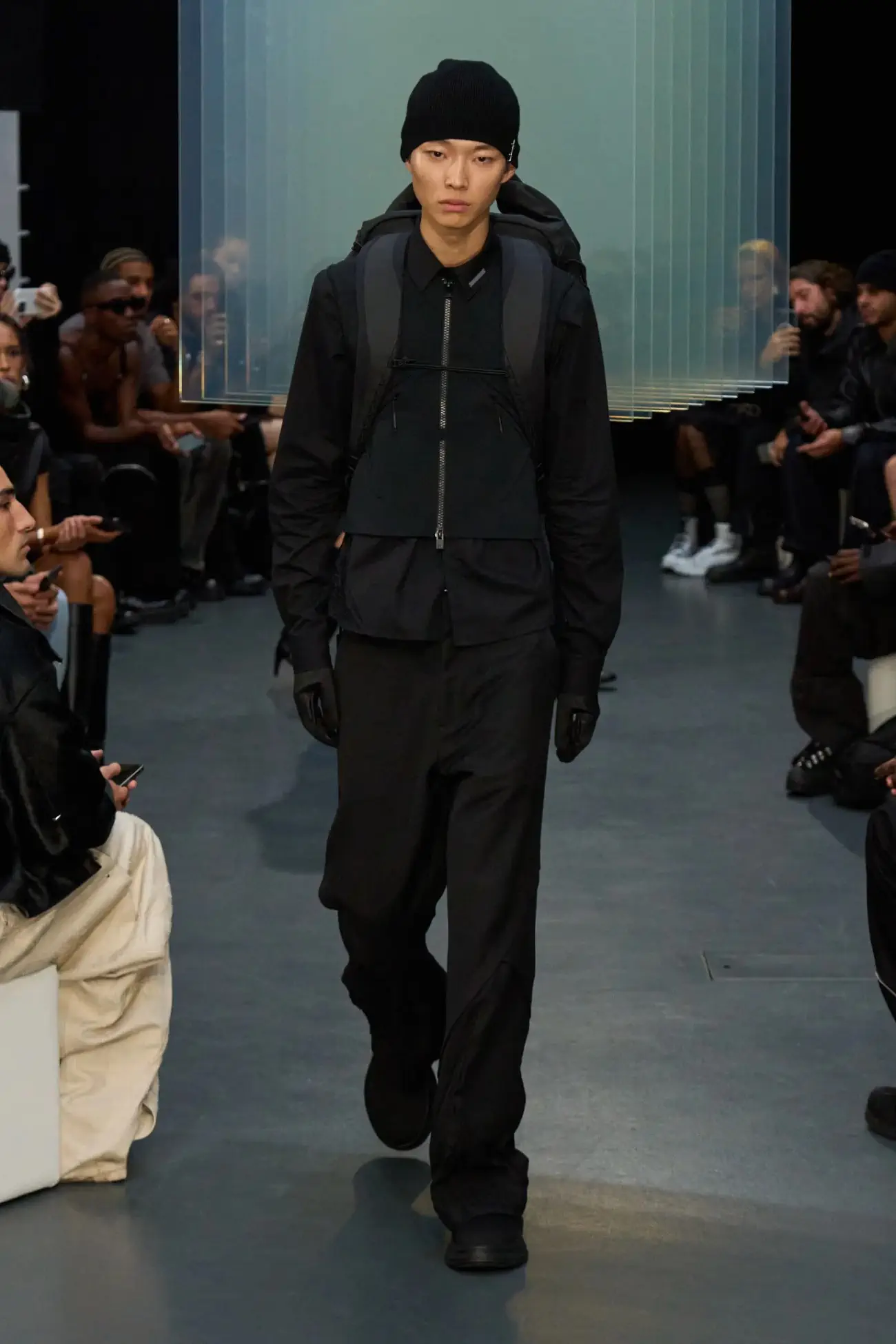 Heliot Emil Printemps 2025 redéfinit l'élégance technique