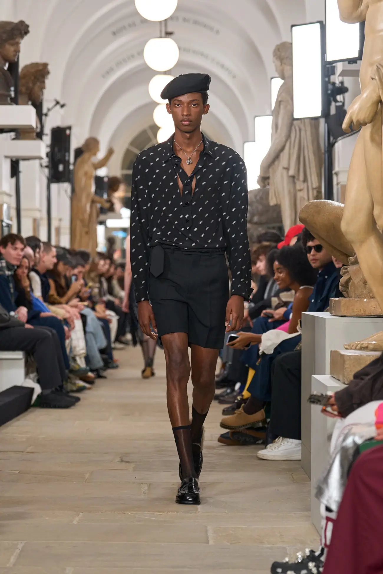 KENT&CURWEN, Printemps 2025 : une rébellion nostalgique à la Royal Academy