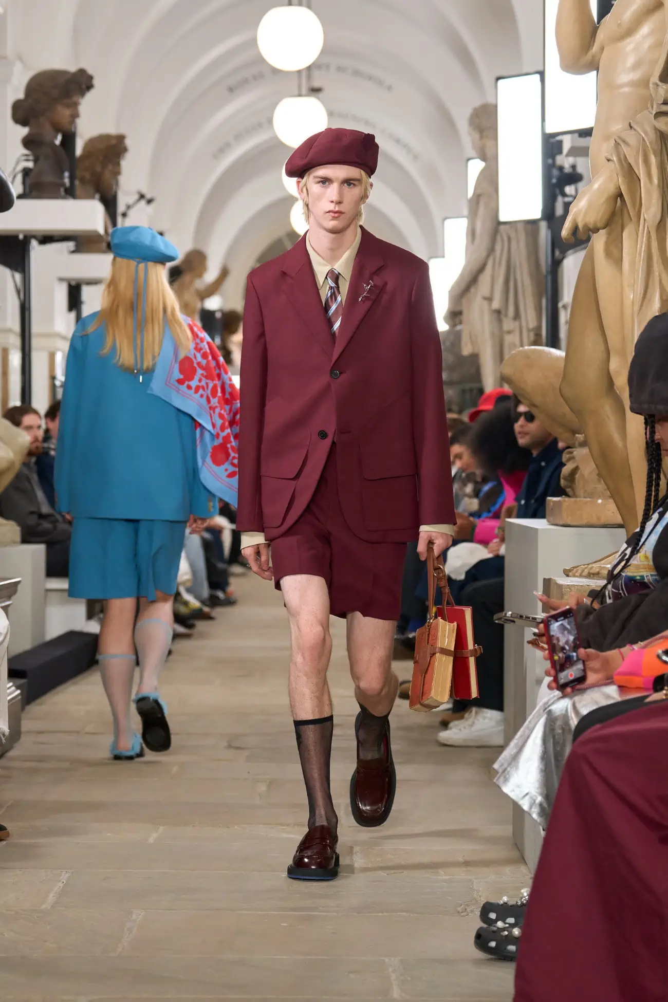 KENT&CURWEN, Printemps 2025 : une rébellion nostalgique à la Royal Academy