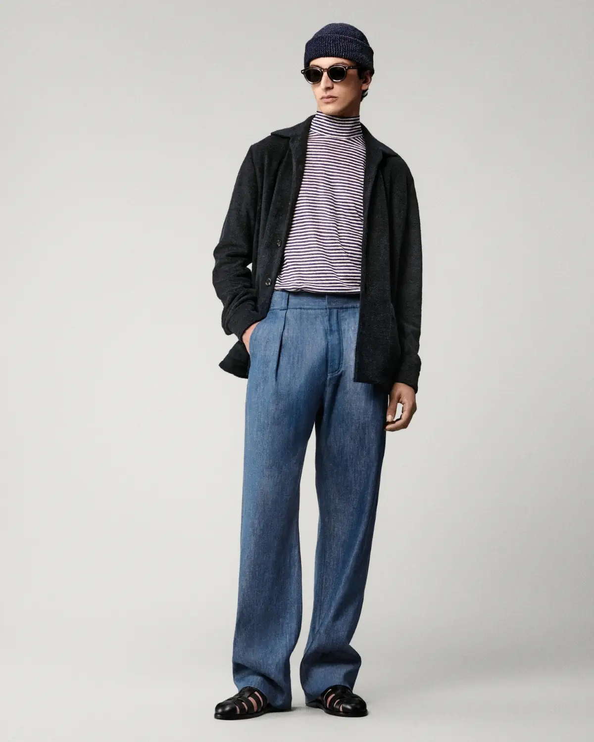 Loro Piana célèbre le lin pour le Printemps 2025