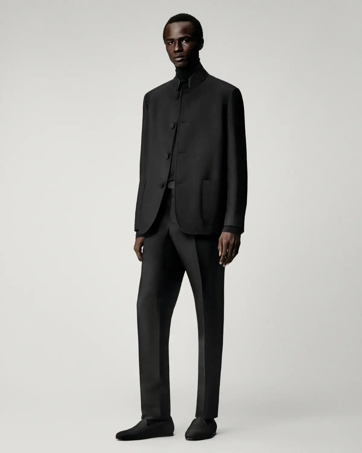 Loro Piana célèbre le lin pour le Printemps 2025